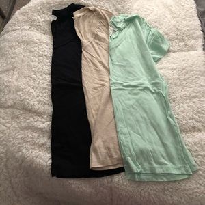 🌺 Collection of basic v neck tees